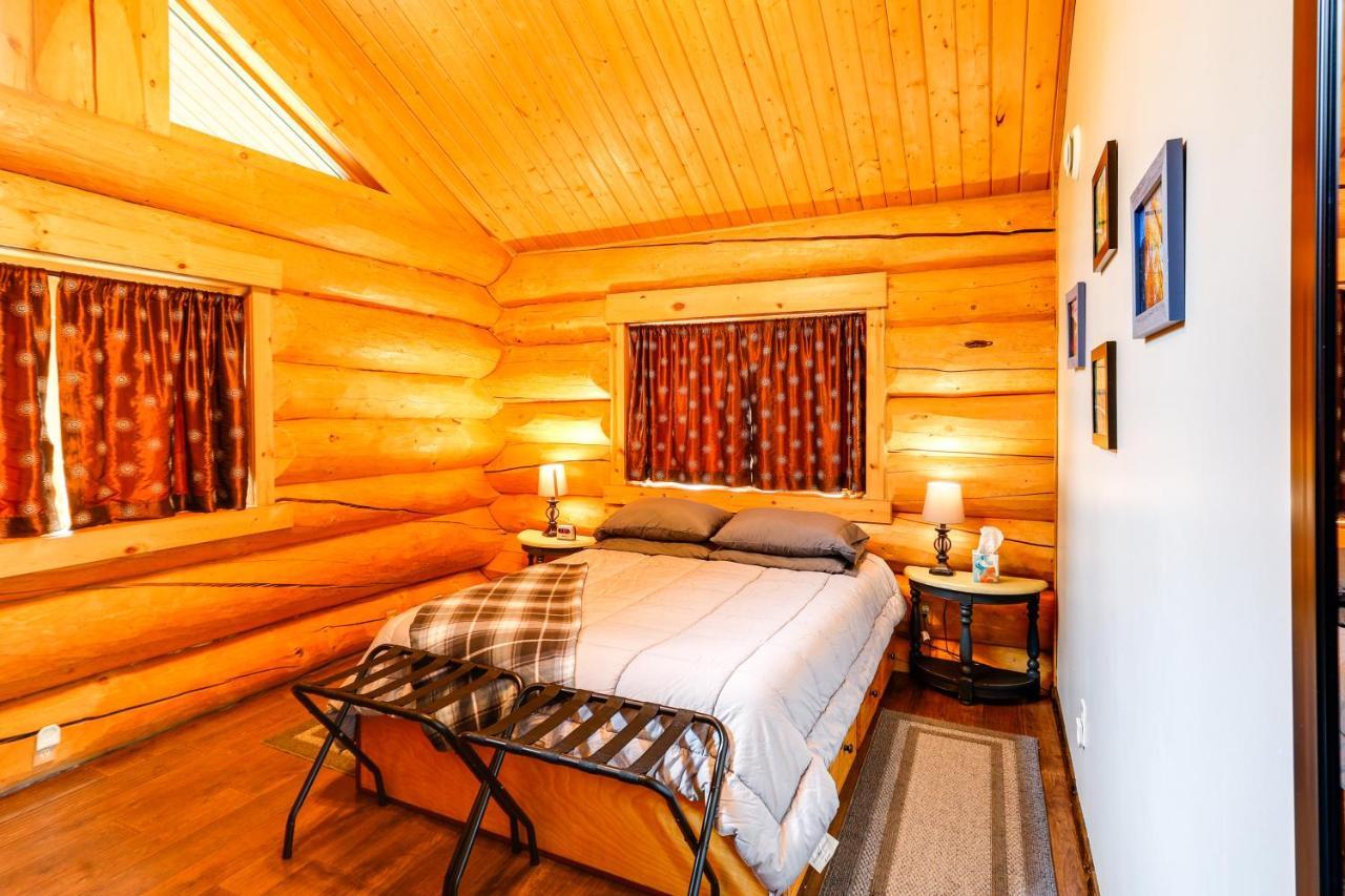 Riverside Log Cabin On-Site Aurora Viewing! North Pole Exteriér fotografie
